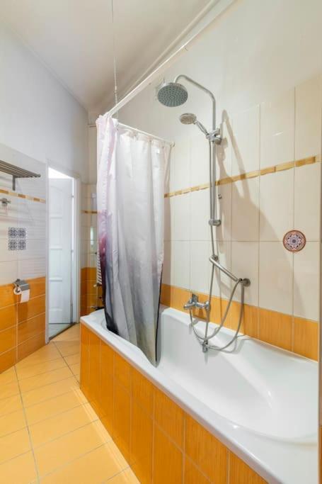 Budapest Basilica Apartment ภายนอก รูปภาพ